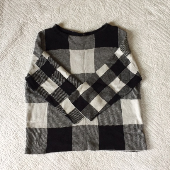 Black and White Plaid Worthington Sweater - Picture 3 of 6